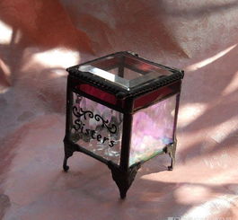 巧思之美 創(chuàng)意玻璃工藝禮品如何撬動(dòng)婚慶促銷(xiāo)與情侶禮品市場(chǎng)